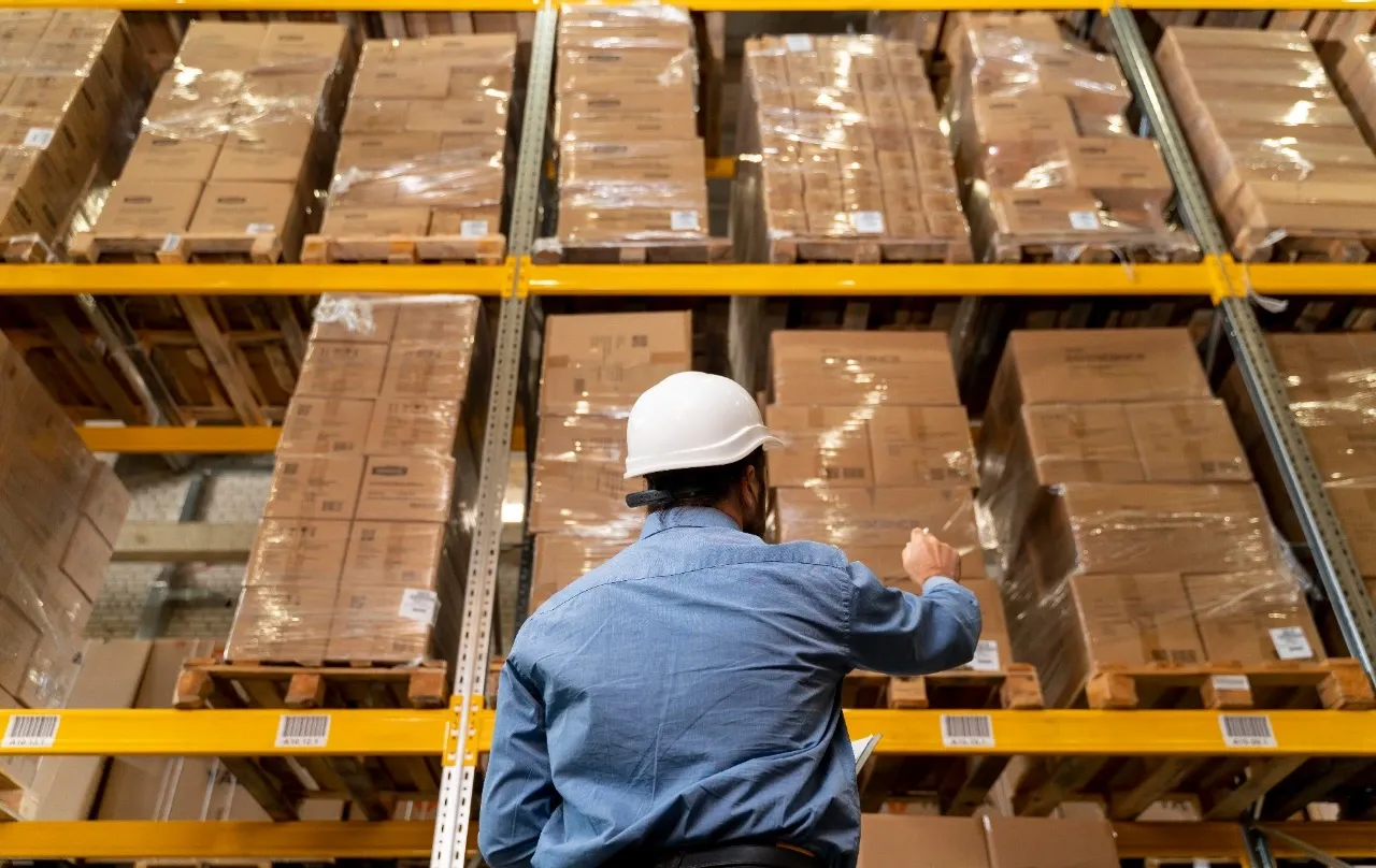Perbedaan Gudang dan Pegudangan Logistik