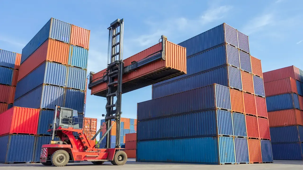 Freight Forwarder Terpercaya, Seperti Apakah Ciri-cirinya? - Samudera Indonesia Insights